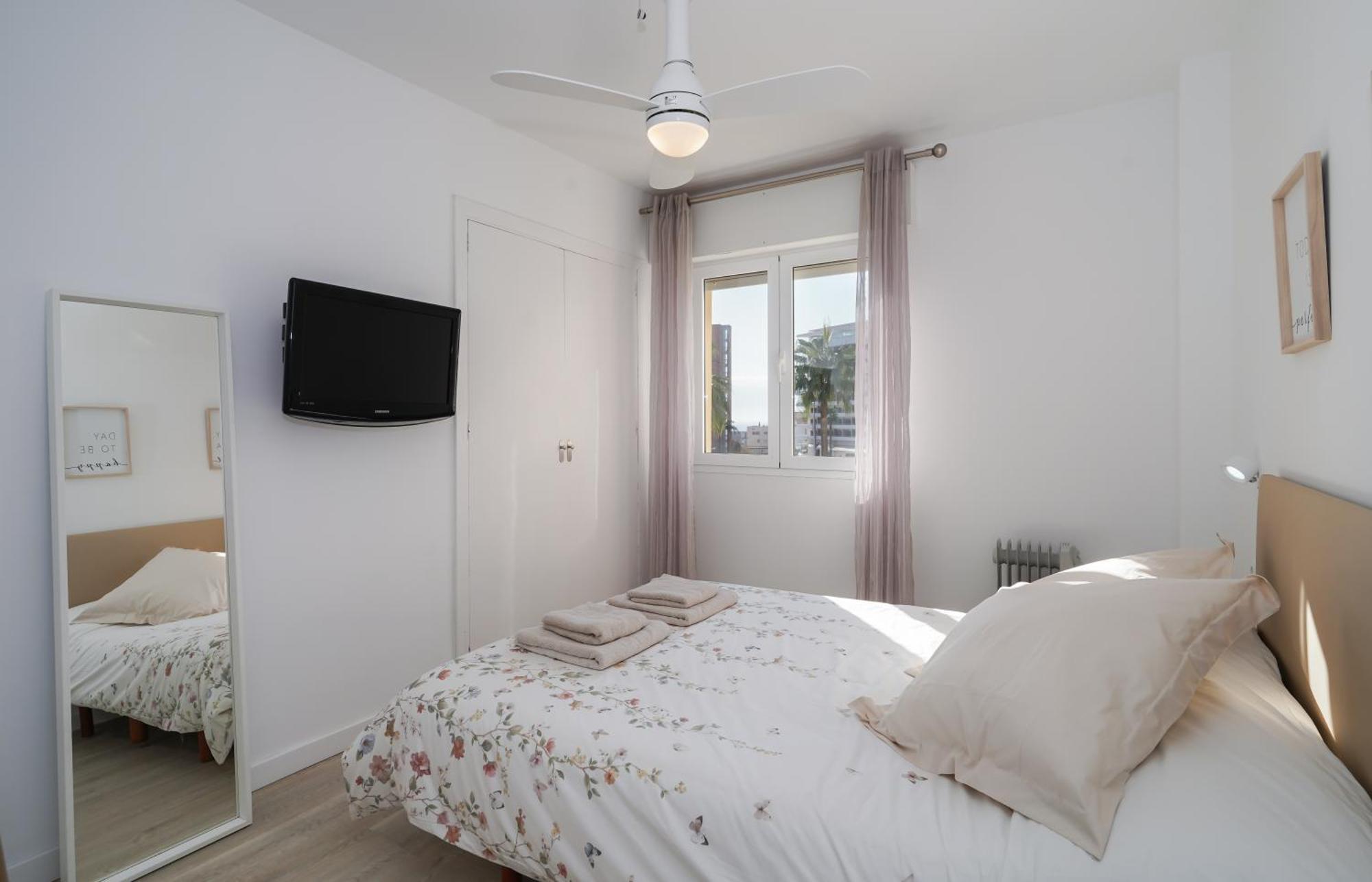 Nomad Malaga - Chic Apartament Center Торремолінос Екстер'єр фото