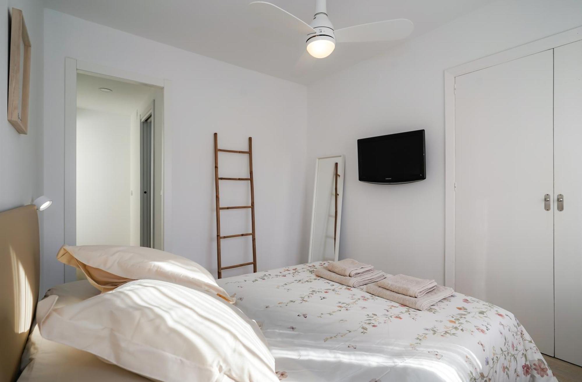 Nomad Malaga - Chic Apartament Center Торремолінос Екстер'єр фото